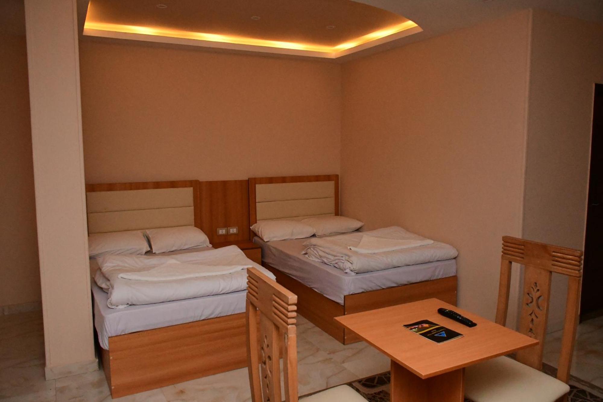 Grand Golden Pyramids View Hotel Kafrat al Jabal Экстерьер фото