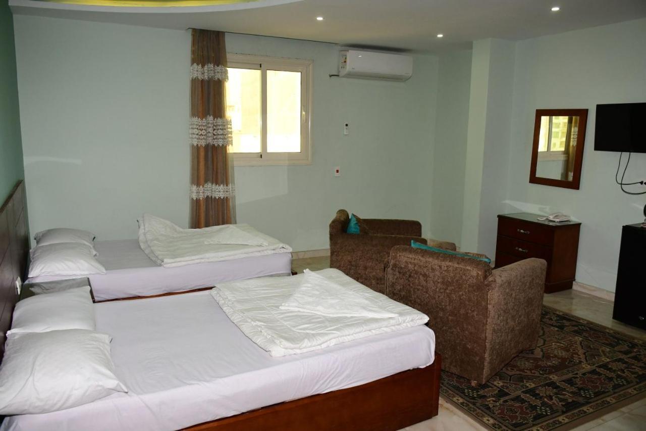 Grand Golden Pyramids View Hotel Kafrat al Jabal Экстерьер фото