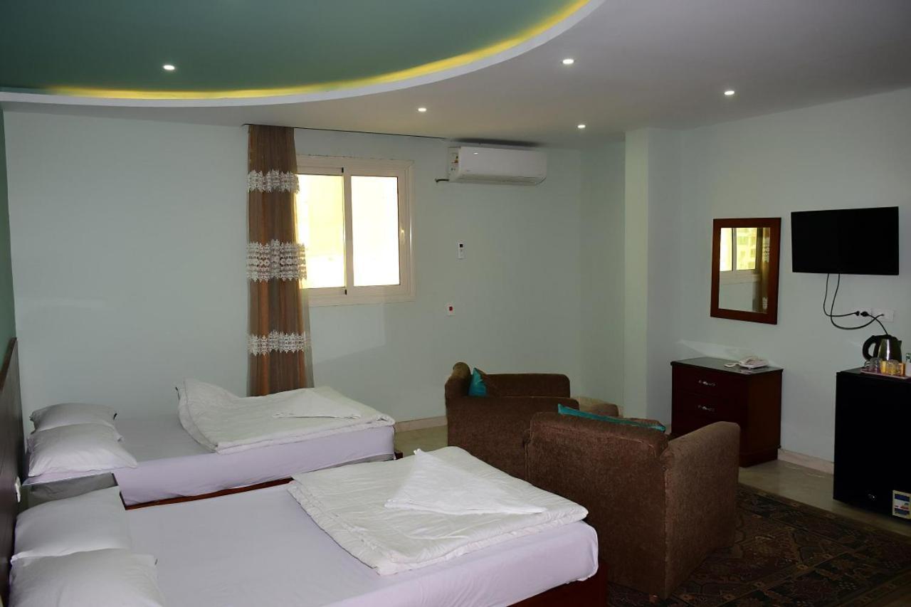 Grand Golden Pyramids View Hotel Kafrat al Jabal Экстерьер фото